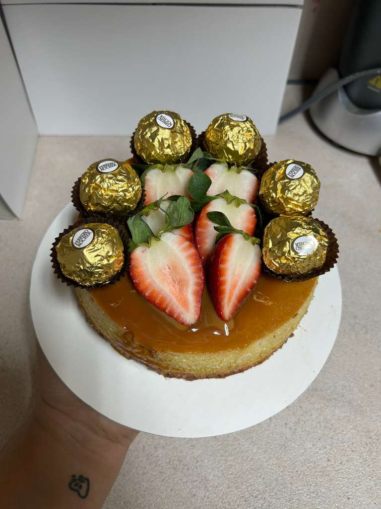Strawberry Ferrero cheesecake