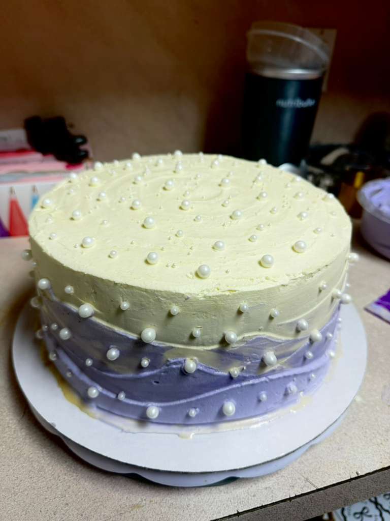 Purple ombre pearl cake