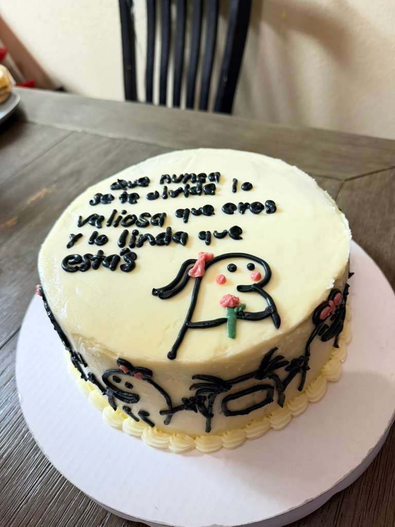 Personalized message cake