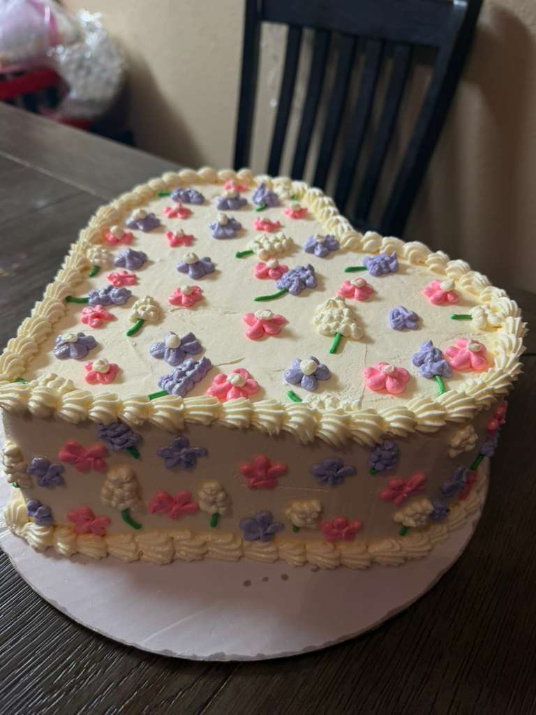 Heart cake with flowers