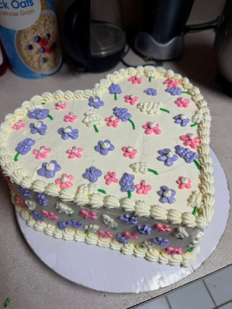 Heart flower cake